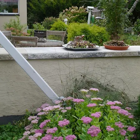 Апартаменты Im Neubauernweg 3 Хоппегартен