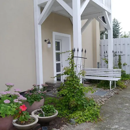 Im Neubauernweg 3 * Hoppegarten