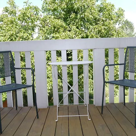 Im Neubauernweg 3 * Hoppegarten