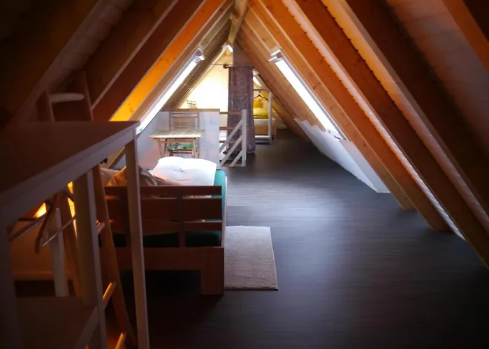 Im Neubauernweg 3 * هوبيغارْتْنْ